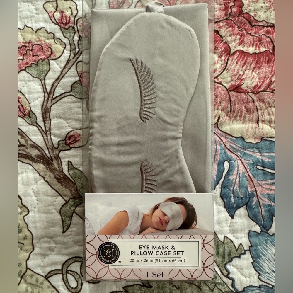 Modern Expressions Eye Mask & Pillow Case Set NWT